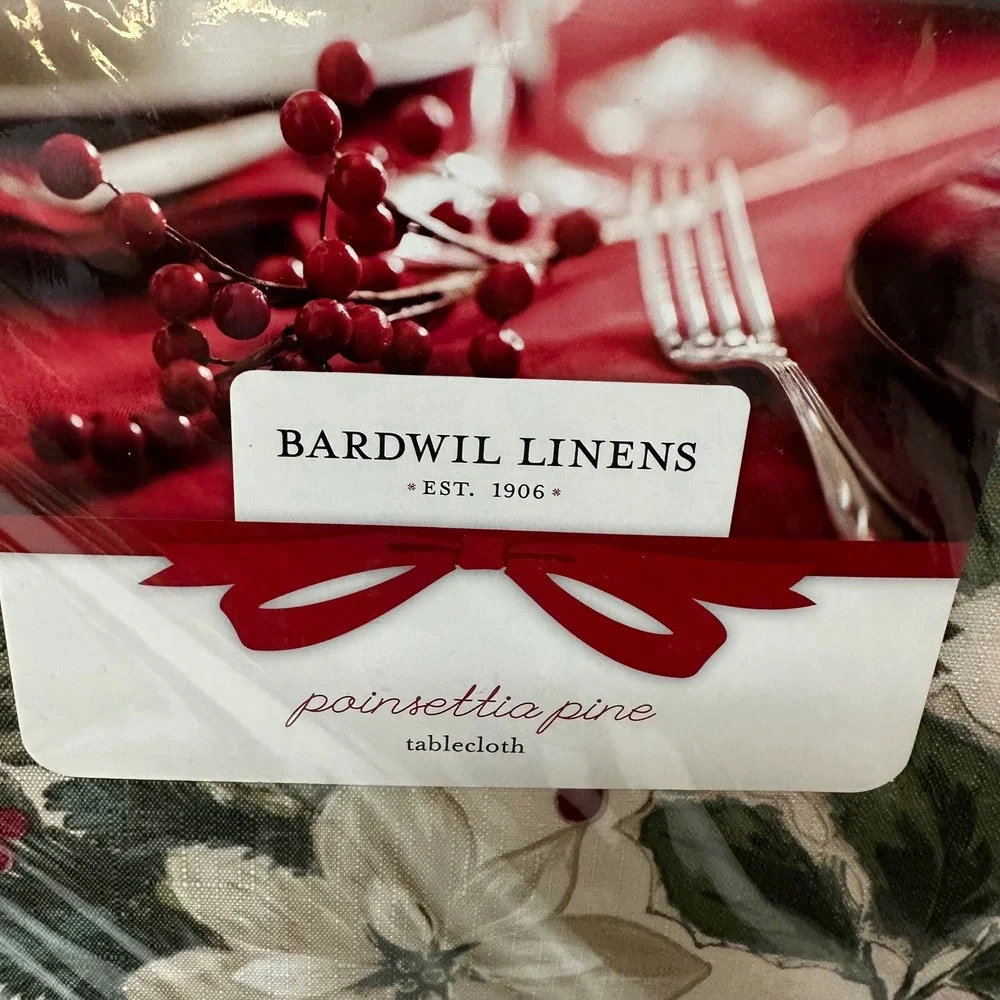 Bardwil Linens Poinsettia Pine 70 Inch Round Christmas Tablecloth Red Green